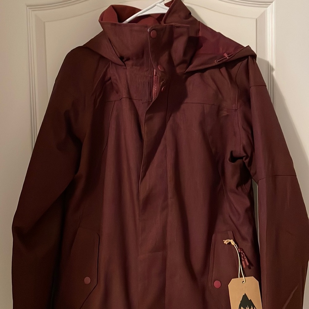 Brand new with tags Burton jet set jacket